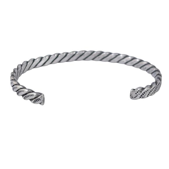 Southwest Hand Tooled Cuff Bracelet | Vintage Sterling Silver 925 | 6.5" - Picture 6 of 10